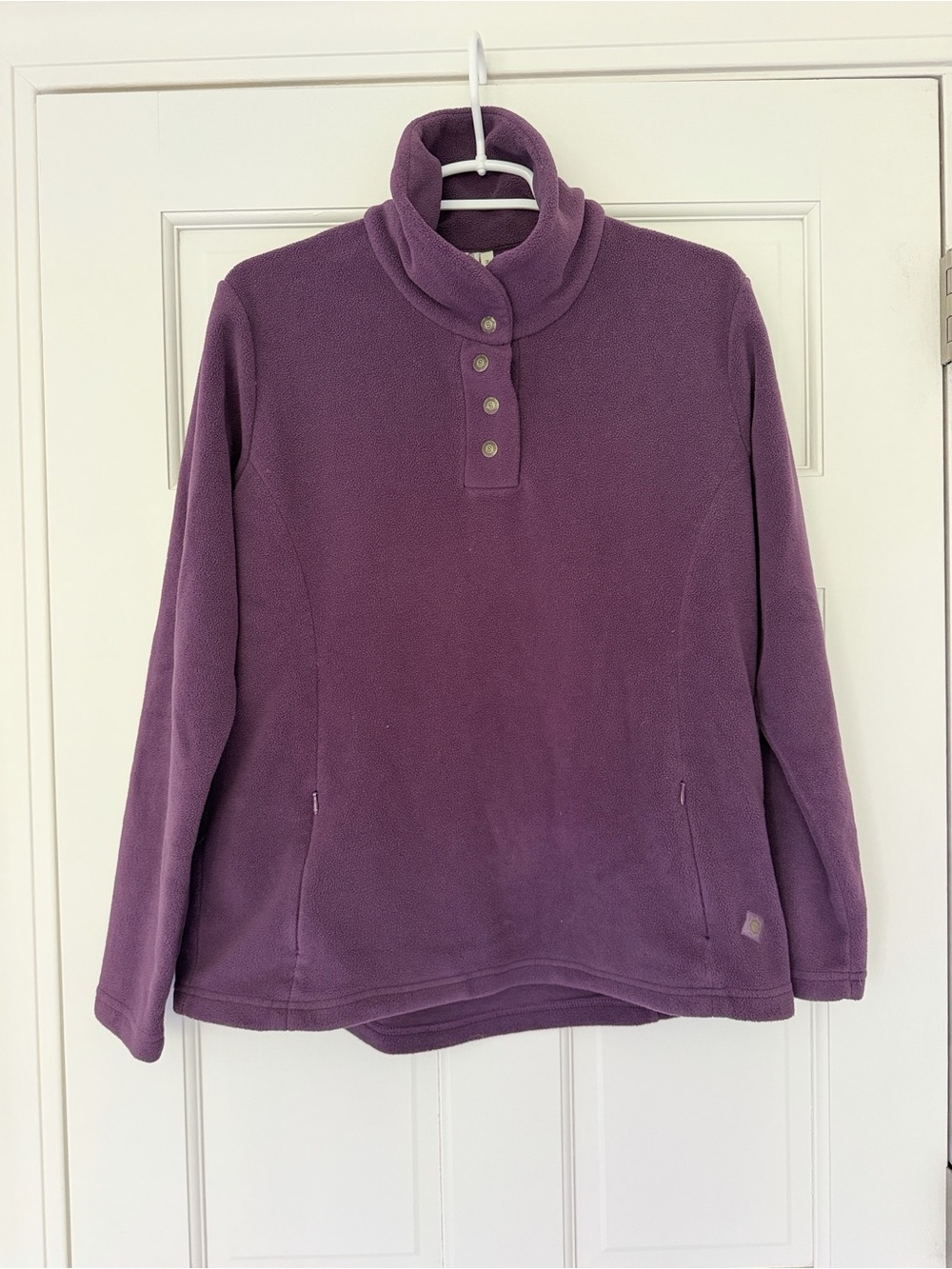 SAHALIE Butter Fleece pullover top size M purple snap front zippered pockets